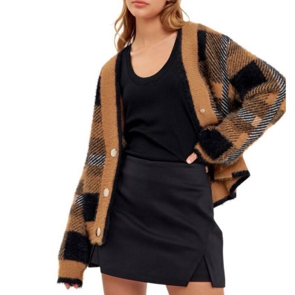 English Factory Tan Black Checkered Plaid Button Snap Cardigan SZ L Fall Cozy
